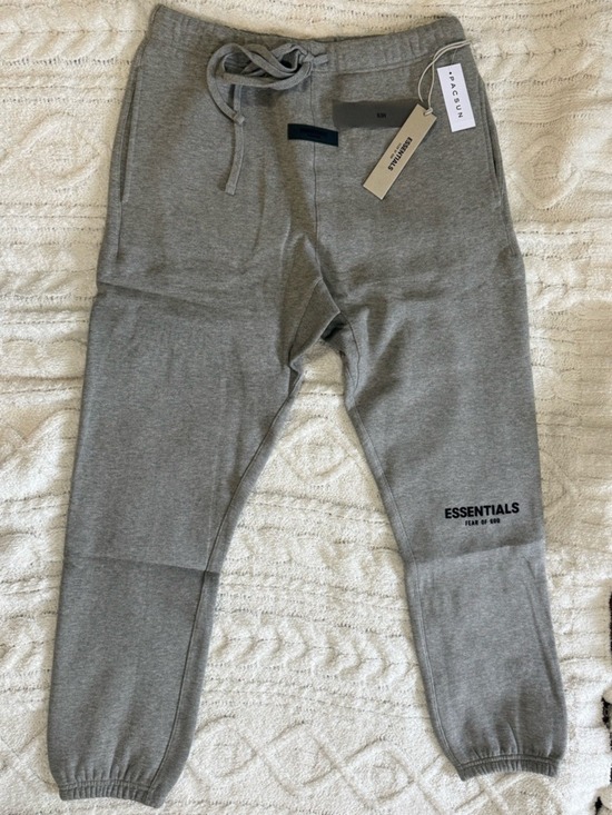 Essentials Other - Fear of God Essentials Sweatpants Dark Oatmeal Medium Oversized Fleece Joggers